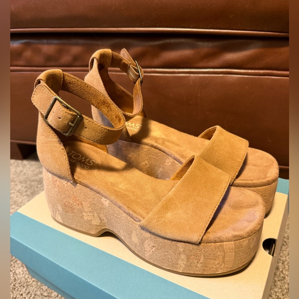 TOMS Tan Suede Laila Wedge